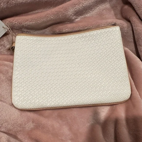 Brand New Thirty One Clutch - Picture 4 of 5